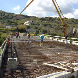 Strada e viadotto a Villafranca Tirrena