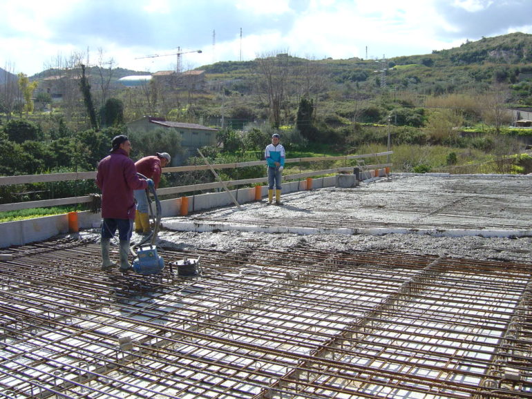 Strada e viadotto a Villafranca Tirrena