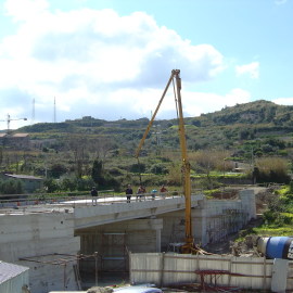 Strada e viadotto a Villafranca Tirrena