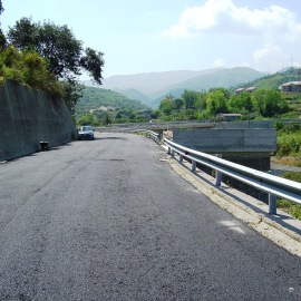 Strada e viadotto a Villafranca Tirrena