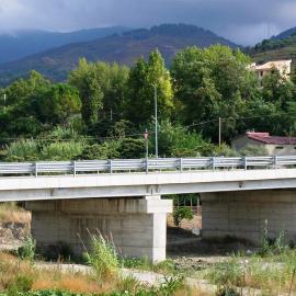 Strada e viadotto a Villafranca Tirrena