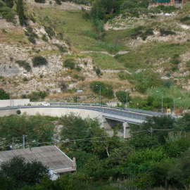 Strada e viadotto a Villafranca Tirrena